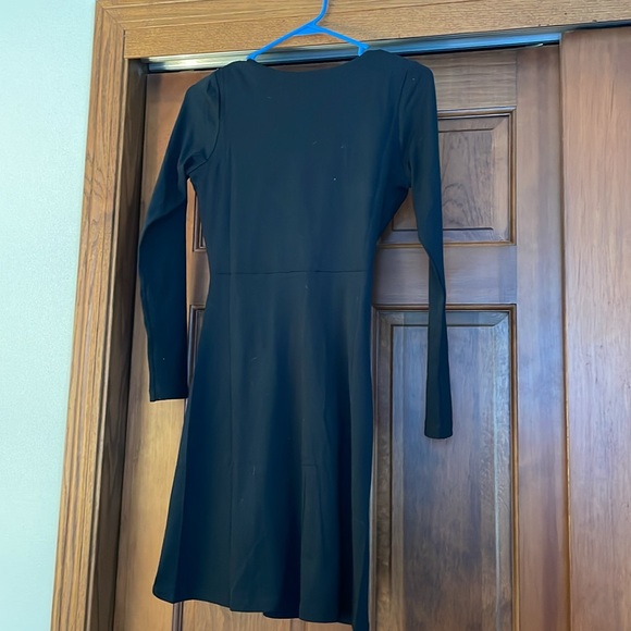 **NWT** Susana Monaco Circle Wire Cutout dress black size small. - Picture 2 of 3